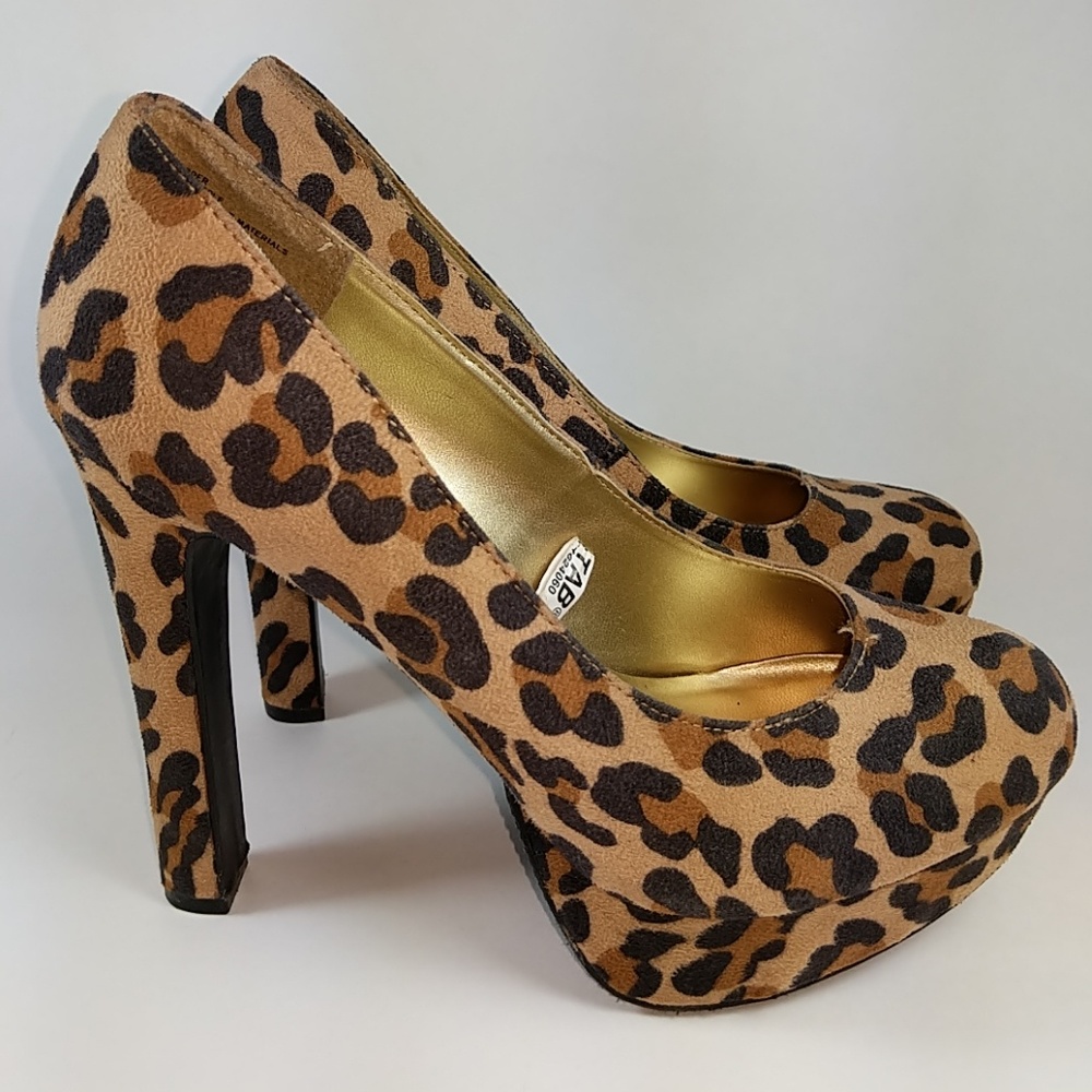 Mossimo Cheetah Print Pumps